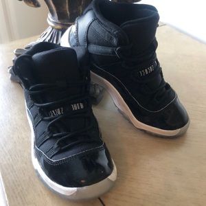 Youth Air Jordan Retro 11